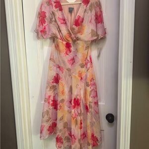 Cocktail dress. BRAND NEW. Pink, floral
